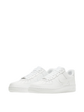 Tenis Nike Air Force 1 Low blancos de 𝐋𝐔𝐀𝐋 con diseño minimalista, silueta clásica y acabado monocromático.